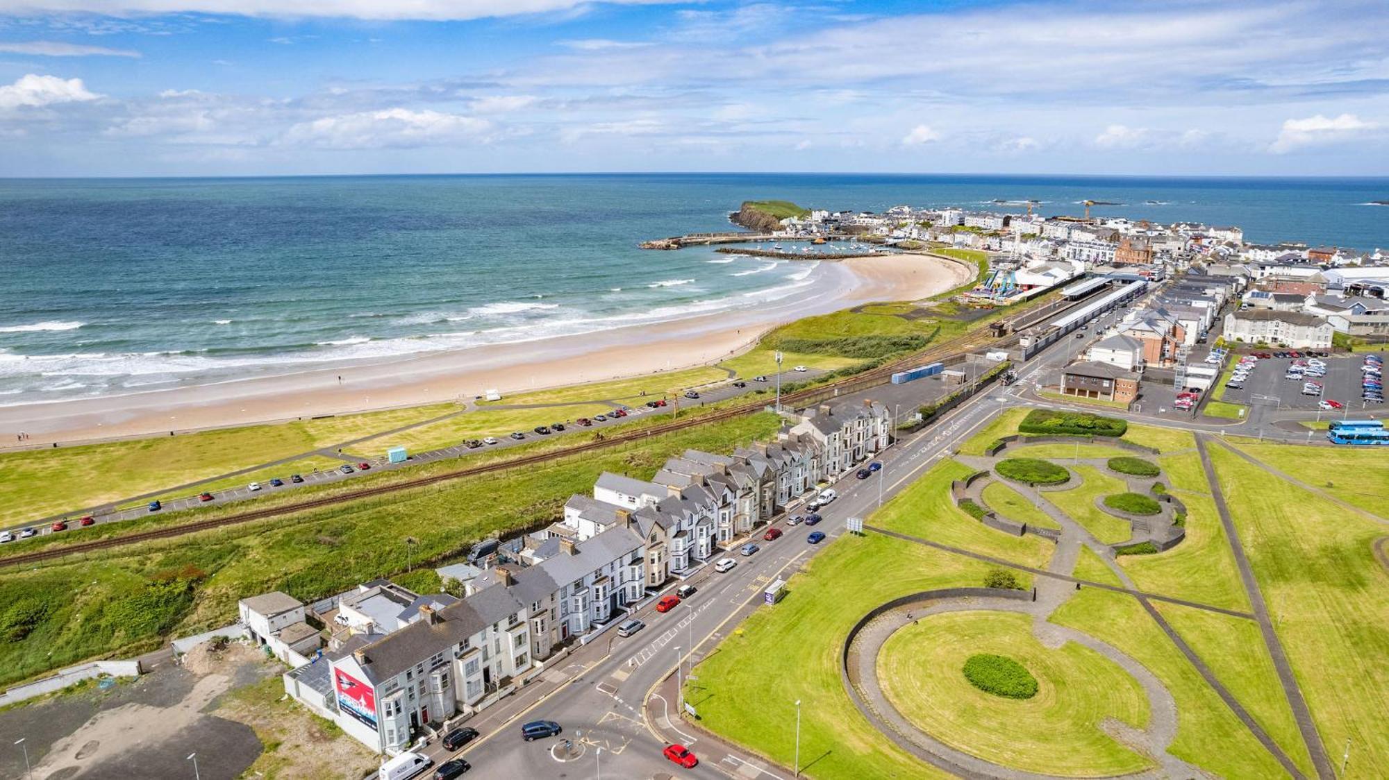 Apartmán 6 Dunluce Park - Portrush By The Sea Exteriér fotografie