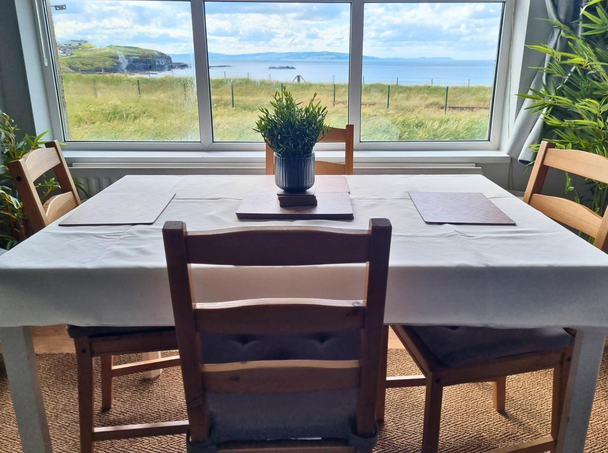 Apartmán 6 Dunluce Park - Portrush By The Sea Exteriér fotografie